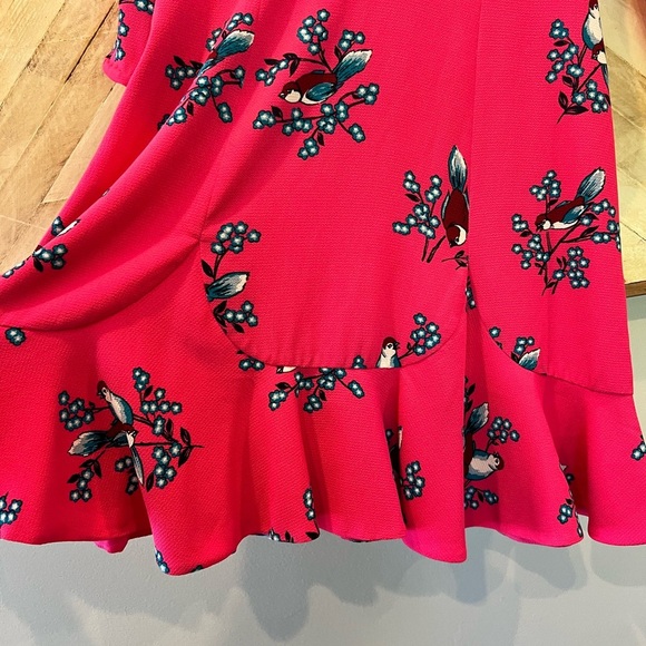 Draper James Magnolia Mockingbird Bell Sleeve A-Line Dress Size 10 Tulip Hem - Picture 4 of 6